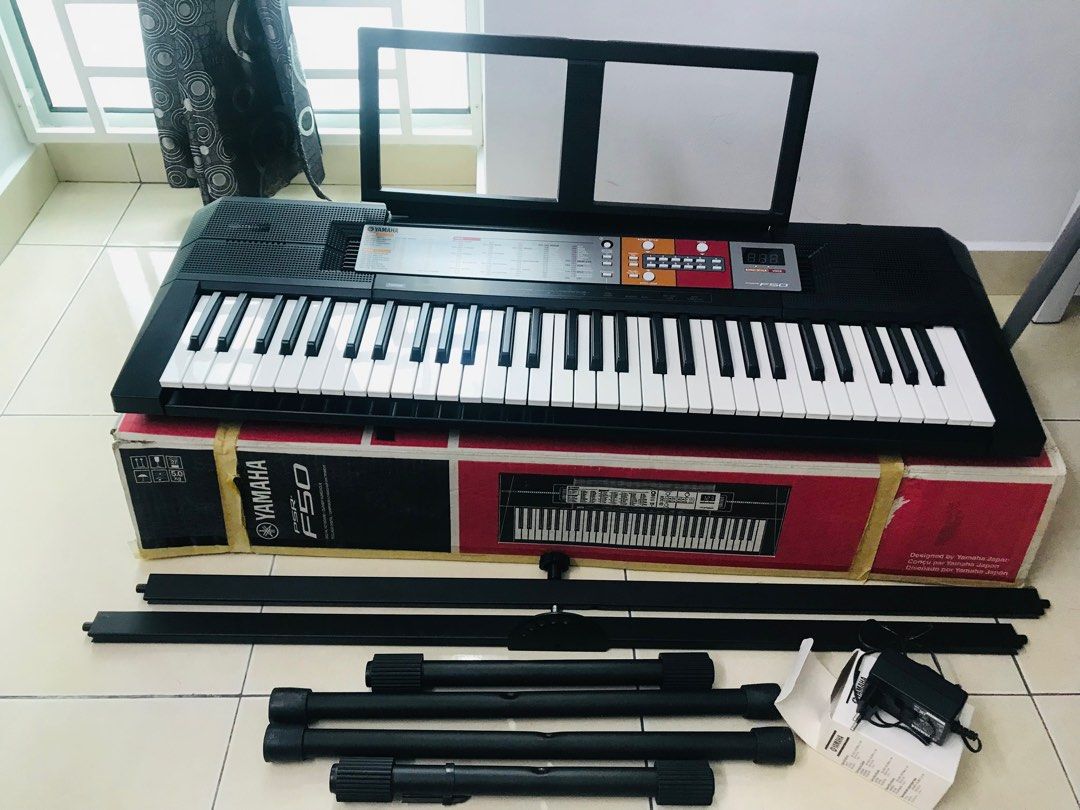 Piano shop yamaha f50