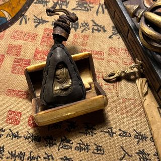 （分類：）位於 。 由 kukuyeeloee 提交（商品編號 1293613171，圖片 1）。簡介： 。