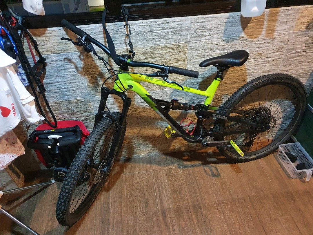 2022 with Accessories Polygon Siskiu D7 Size M 27.5