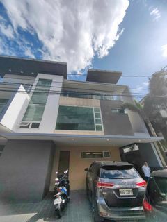 3 Storey House and Lot for Lease in Mahogany Place, Taguig