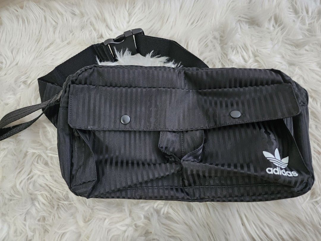 Adidas Airnesh lightweight Wait Pack Fanny Bag