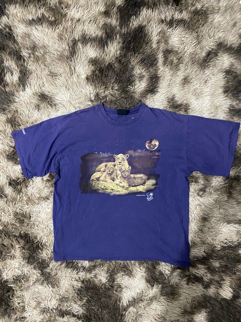 Animal tee (Category: Activewear) located in Mexico. Submitted by iseemiyakee. (Listing ID 1293585456, Image 1). Description: Size Large Width 23.5 Length 27.5 No issue .