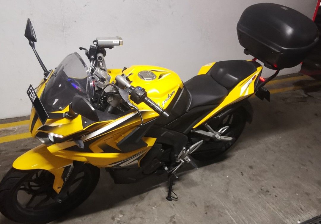 Bajaj Pulsar RS200 Yellow Motorcycles Motorcycles for Sale