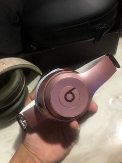 Beats solo 3 Rose Gold