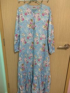 (Category: ) located in . Submitted by switzwardrobe (Listing ID 1293690566, Image 1). Description: .