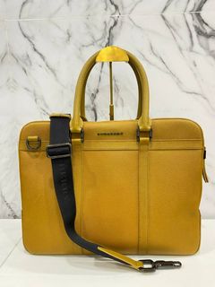 (Category: ) located in . Submitted by luxshare_preloved_ (Listing ID 1293619314, Image 1). Description: .