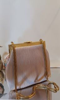 💜💕Champagne Rose Gold Pleated Evening Clutch Bag