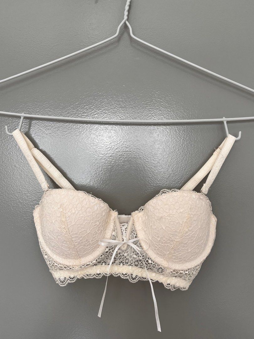 Cotton On Push Up Bra (Removable Strap), Women's Fashion, New Undergarments  & Loungewear on Carousell