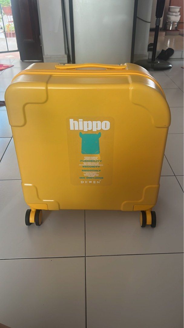 D kwen luggage price discount