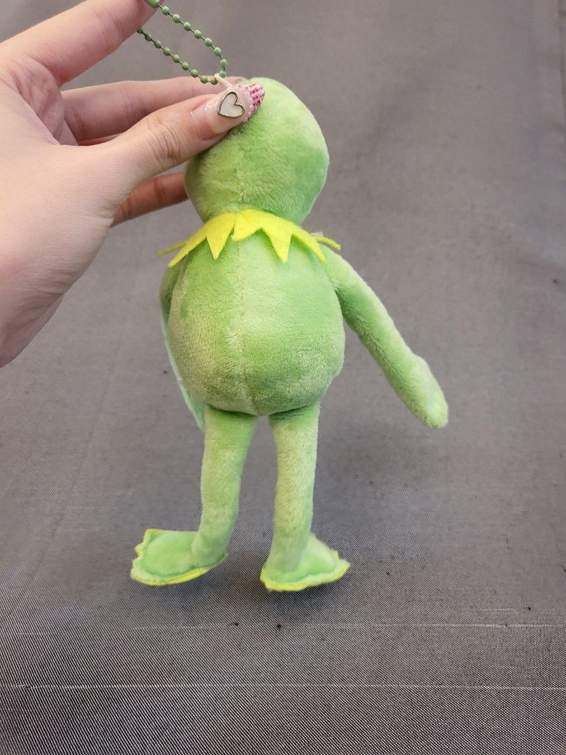 Disney Kermit the Frog Plushie Keychain (Category: Plushies & Soft Toys) located in San Fernando. Submitted by jpmarketplace2023 (Listing ID 1293640276, Image 2). Description: 💚 All items are authentic from Japan. 💛 MOP: GCash (❌️ GCash Protect) 🩵 MOD: LBC only (❌️ S. Checkout, COD, COP) 💙 Meet-up: Vista Mall, San Fernando, Pampanga 💜 All items are on-hand. 🧡 First to pay gets the item first. ❤️ Breakable items are packed with care and caut
