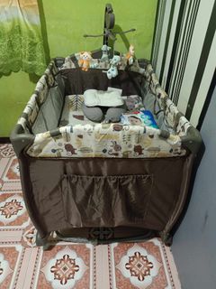 Free Carrier! Dreamcradle Pack n Play Playpen Rocking Crib with Hanging Toys Kitty With Mosquito Net