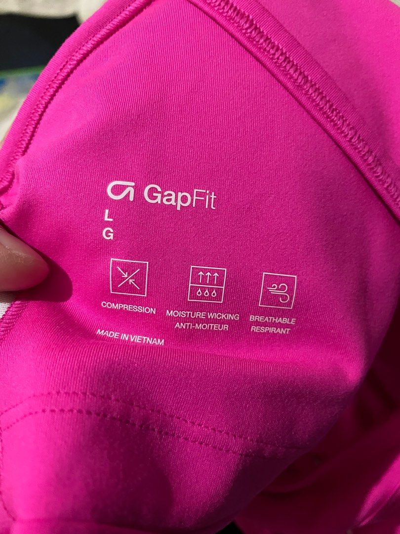 NEW GAPFIT Studio Sports Bra Pink Small NWT Wicking Gap