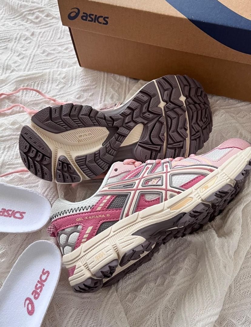 Gel-Kahana 8 White Pink, Women's Fashion, Footwear, Sneakers on Carousell