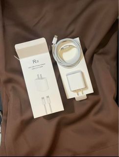 IPHONE 15 CHARGER
