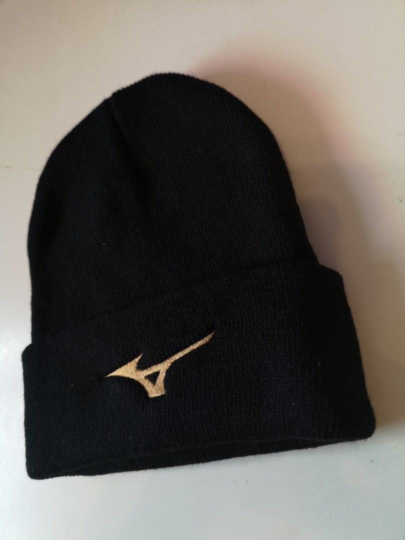 Japan Mizuno black gold knit beanie Carousell