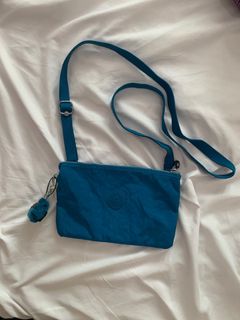 (Category: ) located in . Submitted by shavypreloved (Listing ID 1293691018, Image 1). Description: .