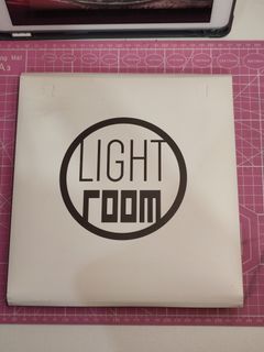 Light box for photographing items