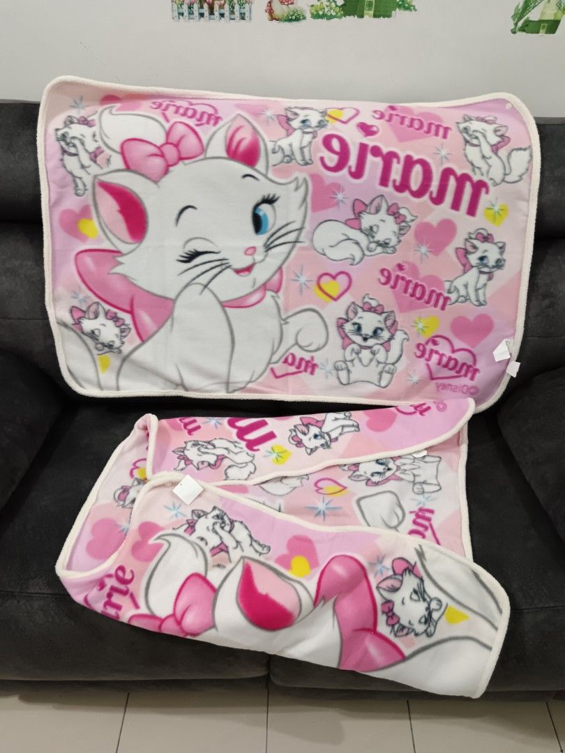Marie cat blanket clearance