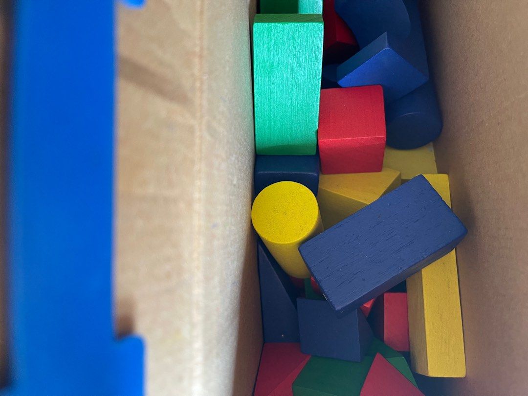 Melissa and Doug Wood blocks (Category: Educational & Learning Toys) located in Quezon City. Submitted by welcomeom (Listing ID 1293702626, Image 2). Description: Pls refer to pics for actual nunber of blocks. .