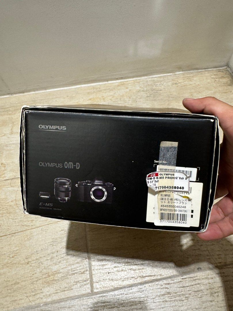 Olympus omd em5 box only (Category: Cameras) located in Mandaluyong City. Submitted by nikko888 (Listing ID 1293632659, Image 3). Description: For sale box only used from omd em5 mark 1. 600 pesos only. Marked down 400 only box.