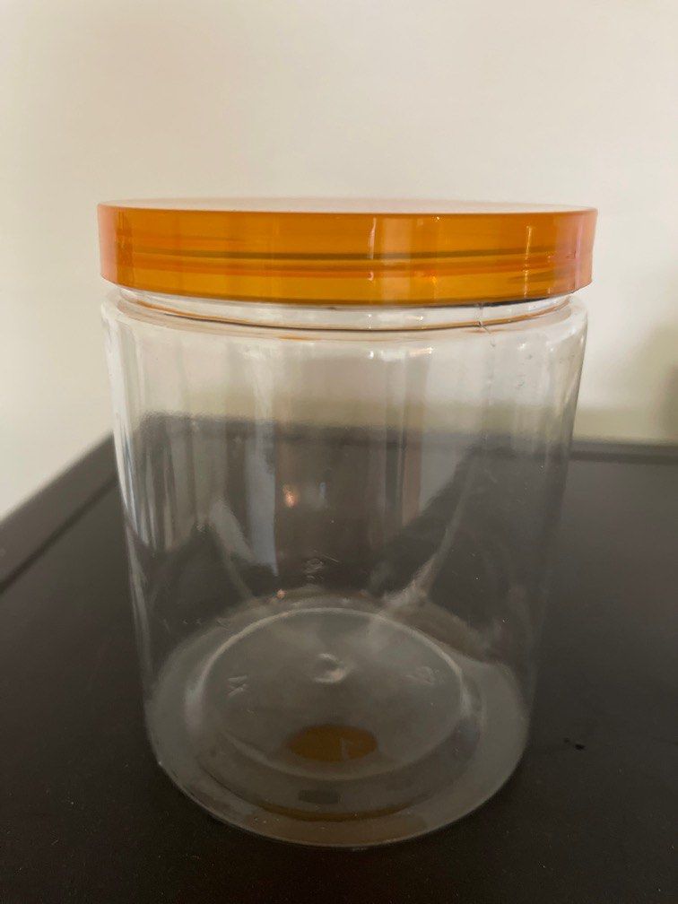 Plastic Cookie container (Category: Food Organisation & Storage) located in Singapore. Submitted by sarahyeobl (Listing ID 1293739733, Image 1). Description: Plastic containers for cookies. $7 for 10 pieces .