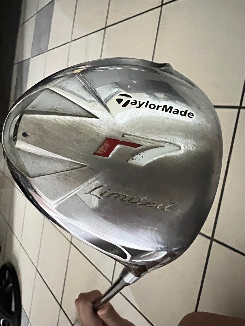 R7 Taylormade Driver (Category: Golf) located in San Juan City. Submitted by heyitsangel (Listing ID 1293577596, Image 1). Description: R7 Taylormade driver With Cover S flex .