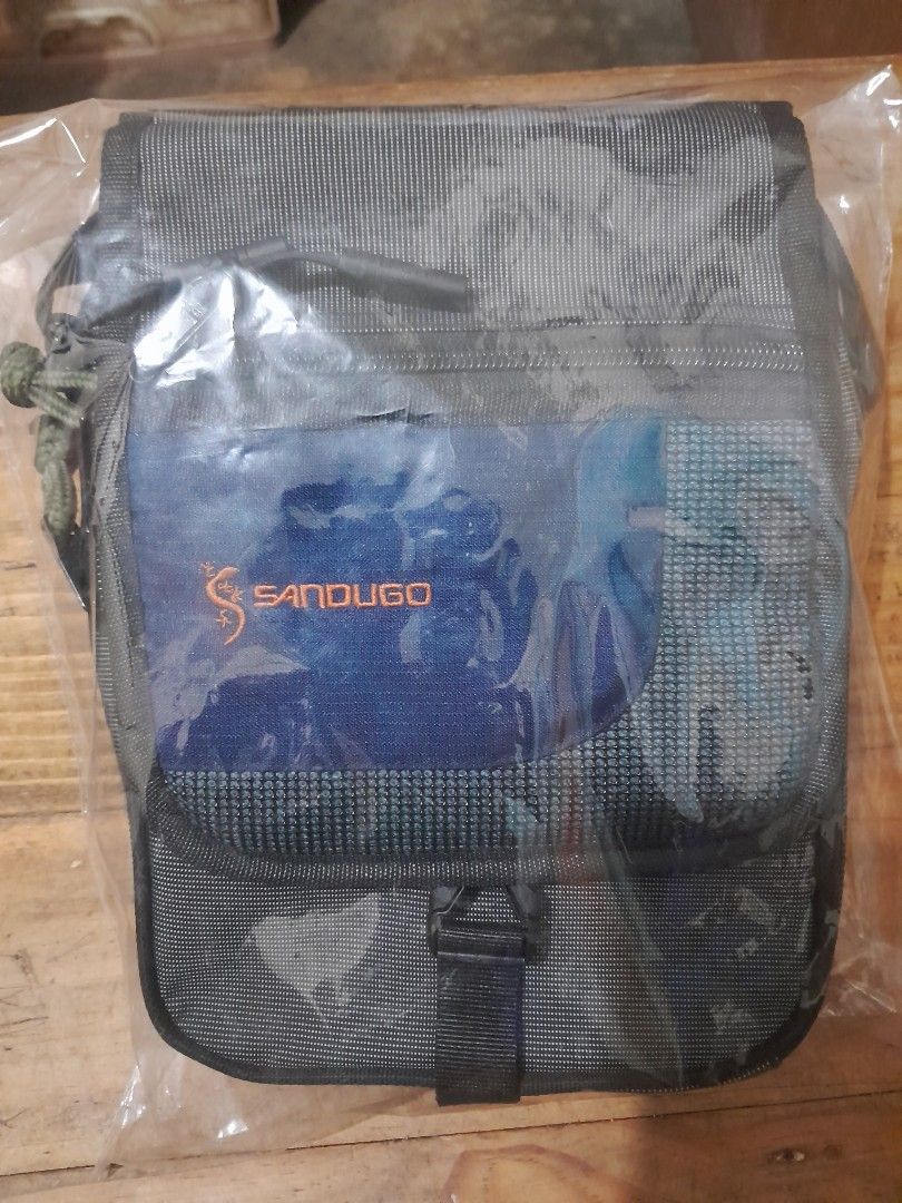 sandugo Men s Fashion Bags Sling Bags on Carousell