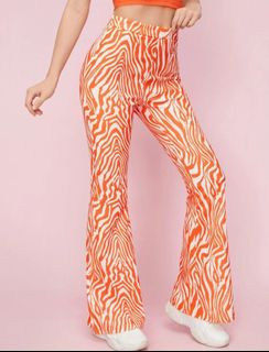 Floral and Geo Print Flare Pants, Women's Fashion, Bottoms, Jeans &  Leggings on Carousell