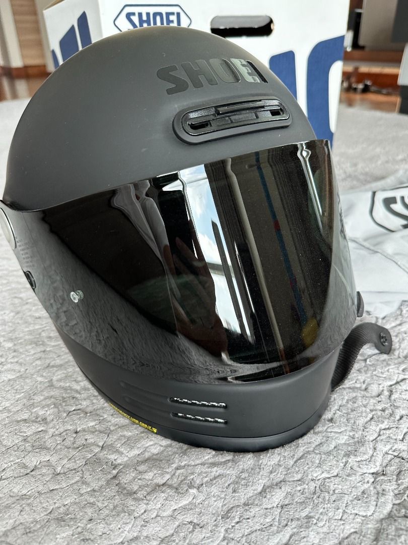 SHOEI GLAMSTER XL HELMET MATTE BLACK, Motorbikes, Motorbike Parts