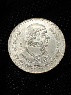 Silver 1967 Un Peso Mexico