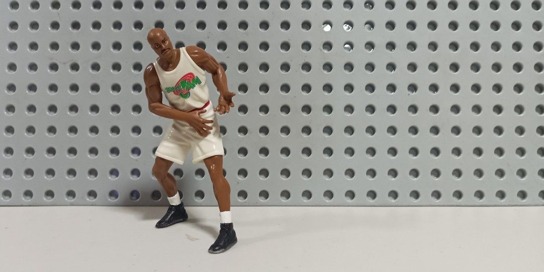 Space Jam set of 4 (Category: Vintage Collectibles) located in Makati City. Submitted by twentyfourteen (Listing ID 1293610482, Image 3). Description: Space Jam Set of 4 by Warner Bros., 1996 Set includes; • Charles Barkley • Bugs Bunny • Sylvester • Michael Jordan (Golf) Actual photos, WYSIWYG * Please manage your expectations *.