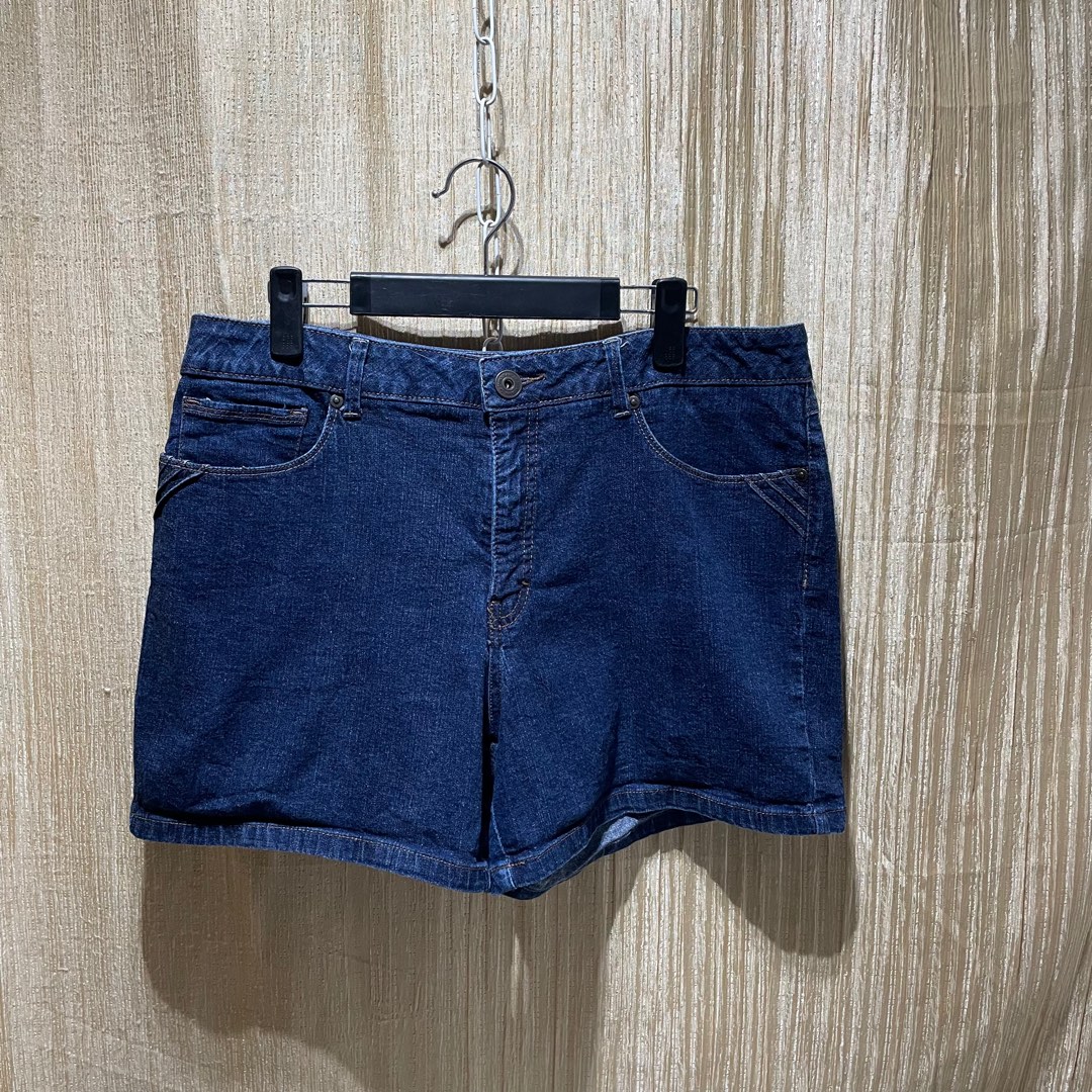 St. John's Bay Womens Shorts in Womens Clothing 