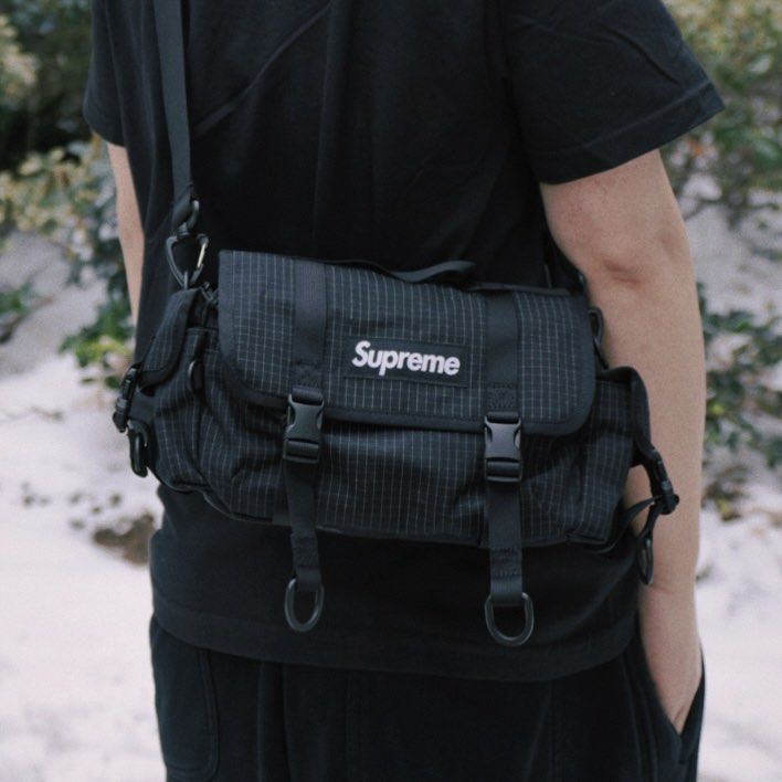 Supreme Mini Duffle Bag 黒　24ss week1 Supreme Mini Duffle Bag 24ss Supreme Mini Duffle Bag Black 24ss Week1