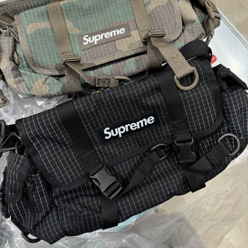 supreme_mini_duffle_bag_ss24_n supreme_mini_duffle_bag_ss24_n
