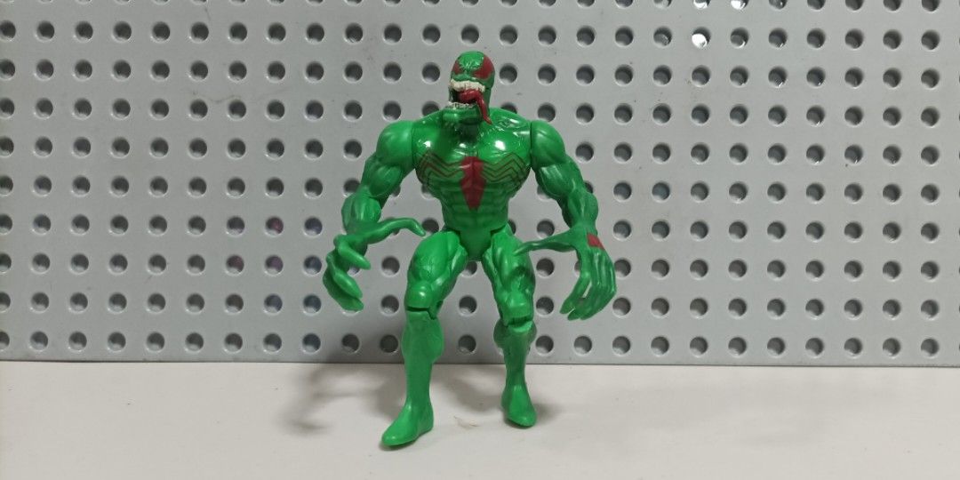 ToyBiz Marvel Legends Set (Category: Figurines & Statues) located in Makati City. Submitted by twentyfourteen (Listing ID 1293612171, Image 3). Description: Marvel Legends ToyBiz Lot Sale Vintage figures Set includes; • Lasher / Green Venom, 1995 • Punisher, 1997 • Omega Red, 1993 Actual photos, WYSIWYG * Please manage your expectations *.