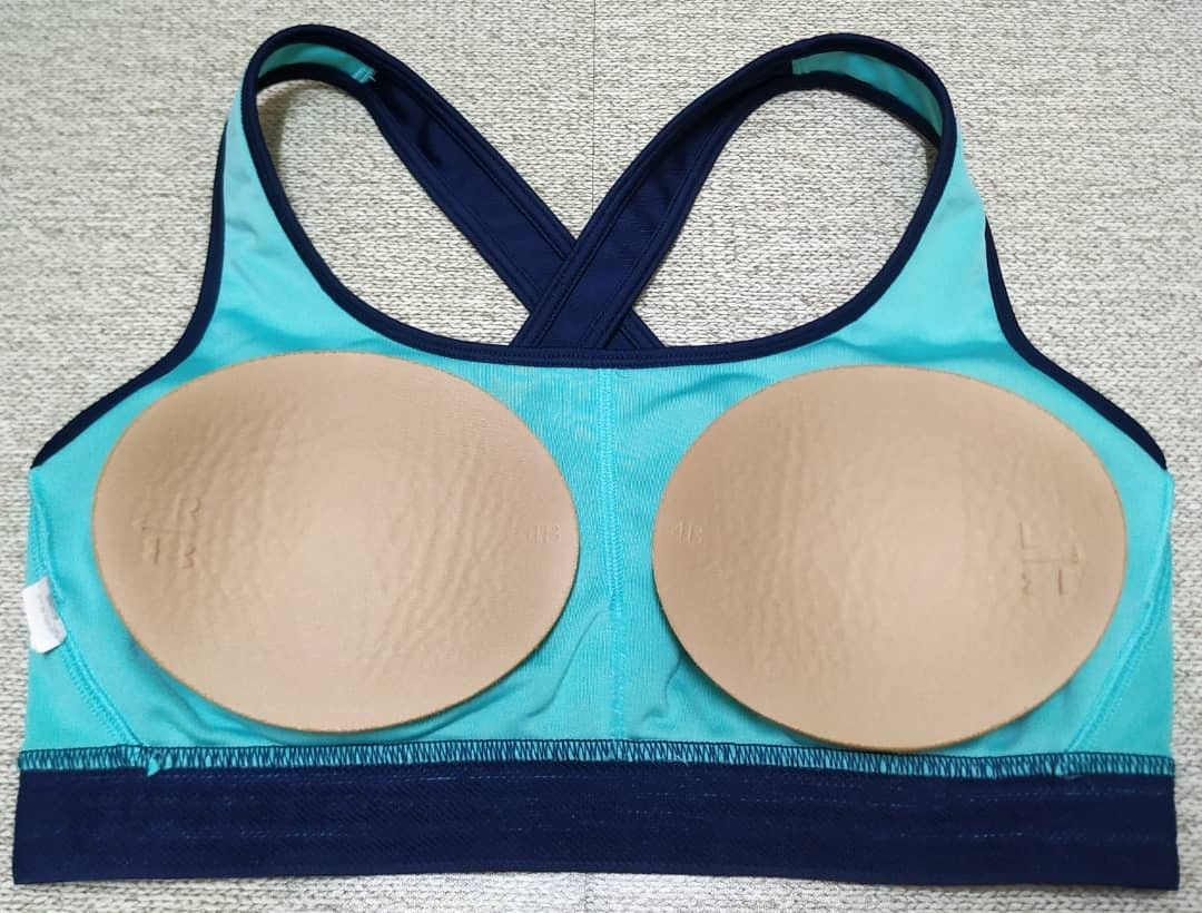 Pin by Millynakayenga on size  Under armour women, Bra size charts, Under  armour