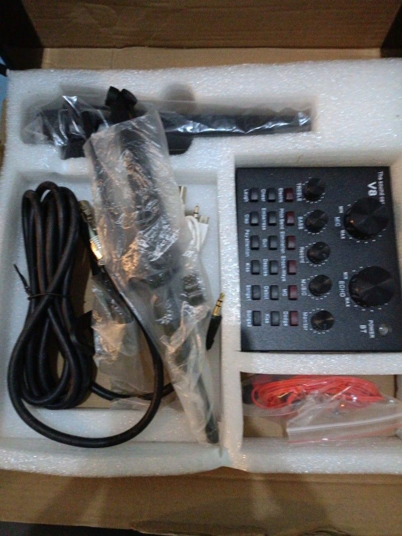 V+8 singing live sound card (Category: Other Audio Equipment) located in Caloocan City. Submitted by allan.laforteza-03742 (Listing ID 1293718385, Image 2). Description: Never been used..