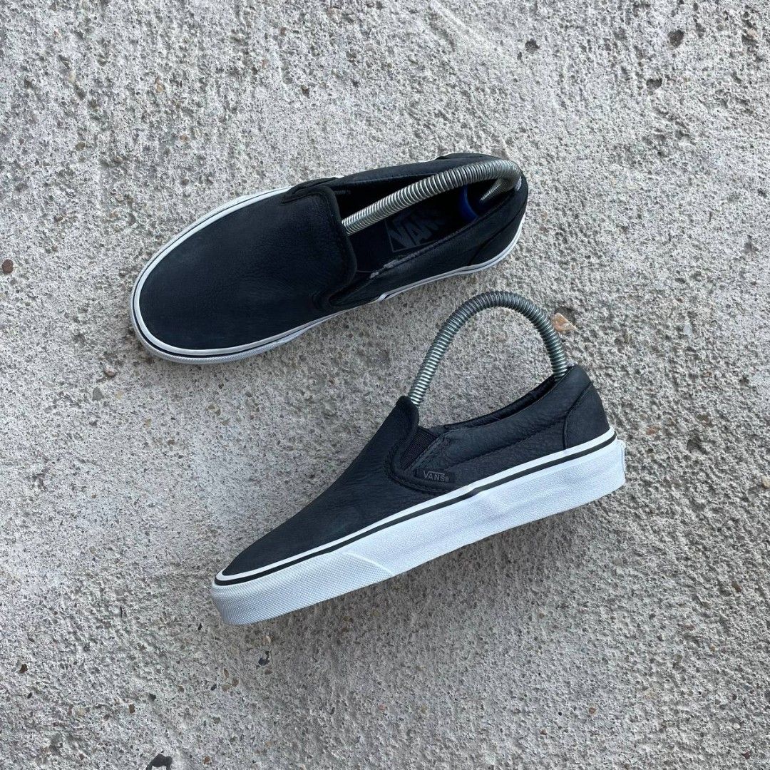 Vans Slip 0n Classic Leather 3.5UK 22.5cm RM6O Women s Fashion Footwear Sneakers on Carousell