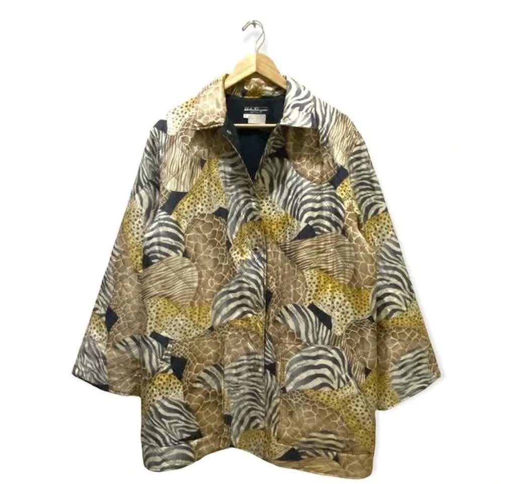 Vintage Silk Salvatore Ferragamo Animal Print Quilted Made In Italy Coach  Jacket