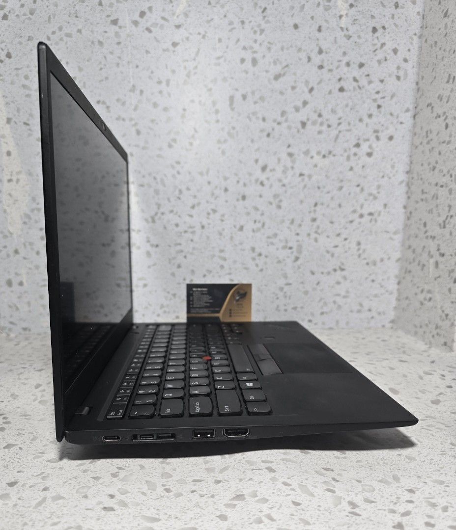 Lenovo ThinkPad X1 Carbon – I7 7e Gén, 8 Go RAM, SSD 256 Go – 14″ – Occasion