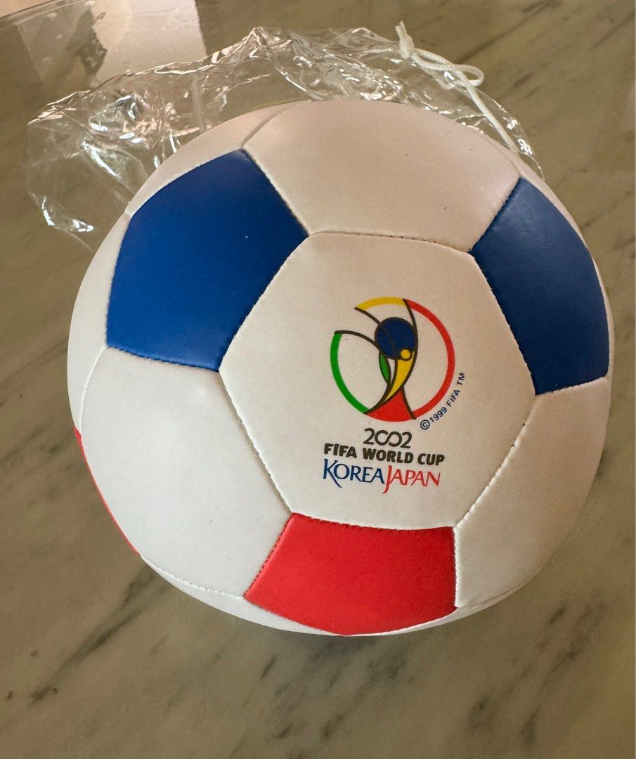 2002 FIFA Korea Japan World Cup souvenir, Sports Equipment, Sports