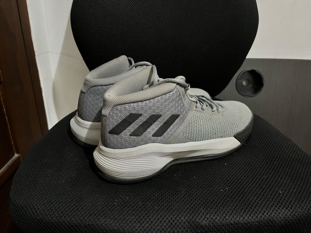 Adidas Adiprene + 42, Fesyen Pria, Sepatu , Sneakers di Carousell