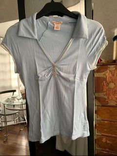 AUTHENTIC ORIGINAL GUESS Vintage Y2K 2000’s 2000s like burberry ralph lauren brandy melville collared collar powder baby blue stretchy coquette cottagecore office siren old money form fitting fitted top