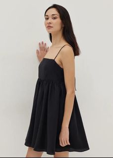 (Category: ) located in . Submitted by hanxcloset (Listing ID 1293797611, Image 1). Description: .