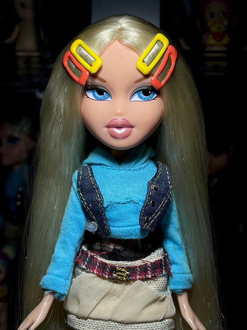 bratz cloe pampered petz de mga , nueva sin abr - Comprar Outras