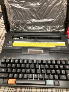 CANON TYPESTAR 10 portable electronic typewriter
