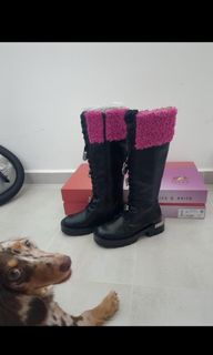 (Category: ) located in . Submitted by hailleyk (Listing ID 1176423706, Image 1). Description: .