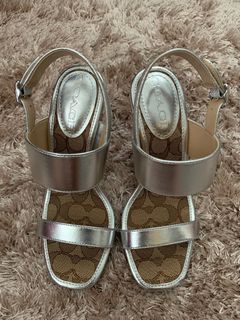 (Category: ) located in . Submitted by kathy_theshopper0706 (Listing ID 1293829632, Image 1). Description: .
