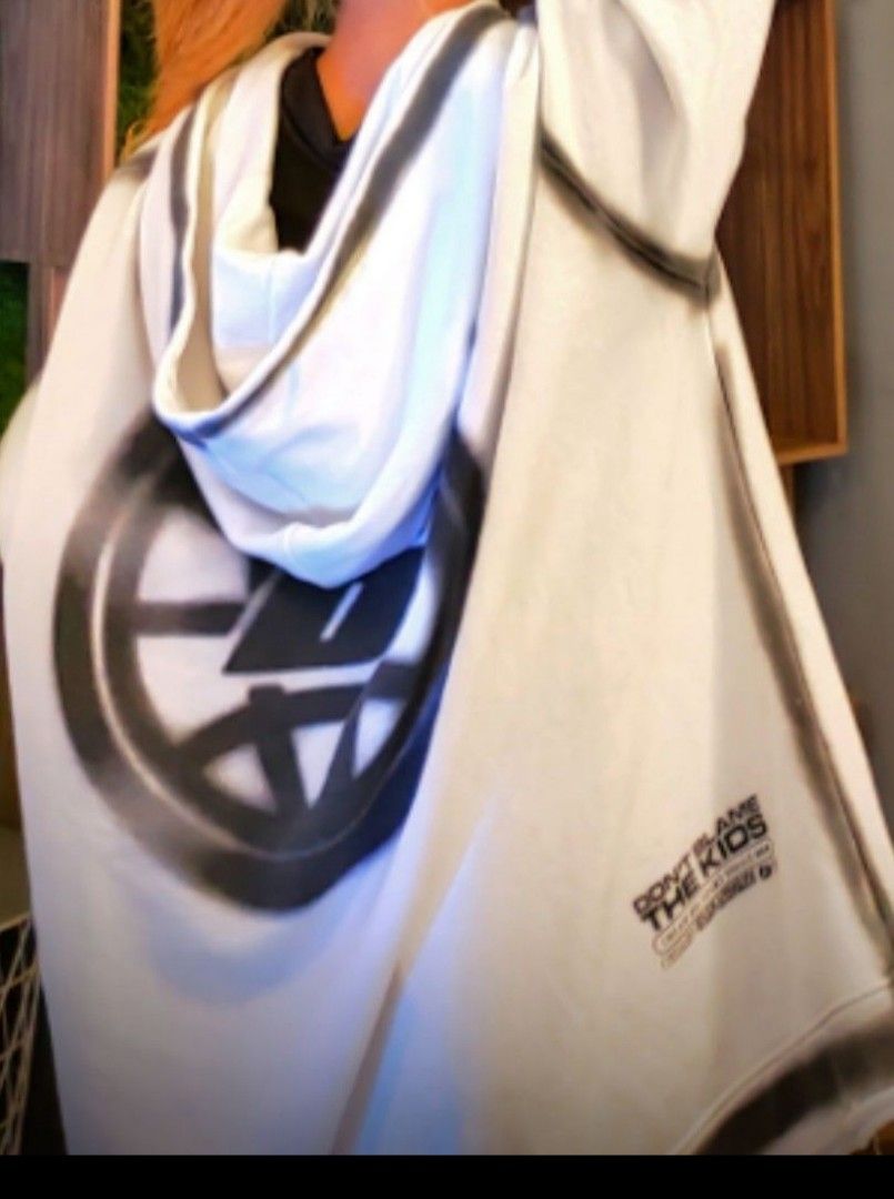 RUSH!!! DBTK Cipher Airbrush white OverSized Fit hoodie (Category: Coats, Jackets and Outerwear) located in Marikina City. Submitted by pre_loved.xs (Listing ID 1293812071, Image 3). Description: READ!!! 👇🏻 see photos >> selling my pre loved DBTK Hoodie orig bought at Flagship store Since Oversized Fit at ang size nito ay Large, need wash some photos uploaded are not mine but from the clothing ✨ no copyright infringement intended! spread love l