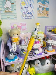 Disney Pooh glitter pen